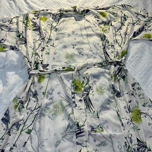 Flora Nikrooz-Silk robe